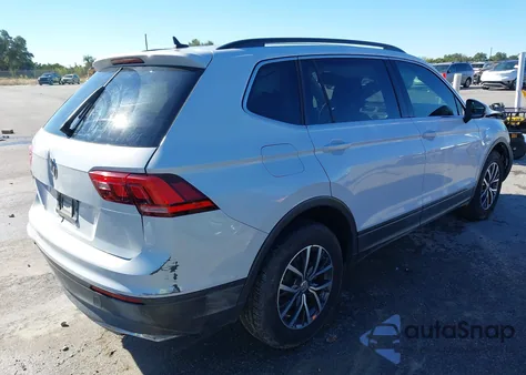 2019 Volkswagen Tiguan 2.0T Se/2.0T Sel/2.0T Sel R-Line/2.0T Sel R-Line Black z USA, uszkodzony, nr VIN 3VV3B7AX4KM007921